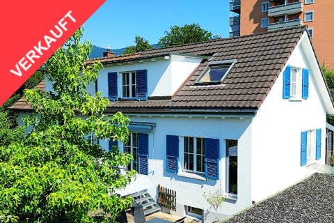 Charme, Raum und Gartenidylle – gepflegte Doppelhaushälfte mit Potenzial