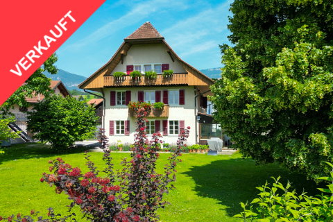 Charmantes Mehrfamilienhaus mit 4 Einheiten und grossem Garten