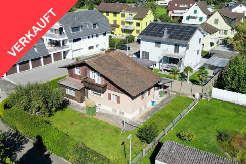 Solides Zweifamilienhaus in ruhiger, bevorzugtem Wohnquartier